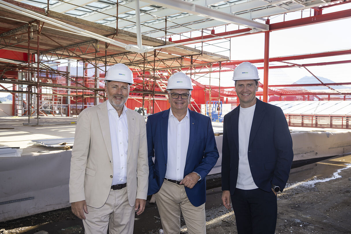 v.l.n.r. Mag. Christoph Andexlinger (SES-CEO und EUROPARK-Geschäftsführer), Mag. Marcus Wild (SPAR Immobilienvorstand), Mag. Manuel Mayer (EUROPARK-Center-Manager)  